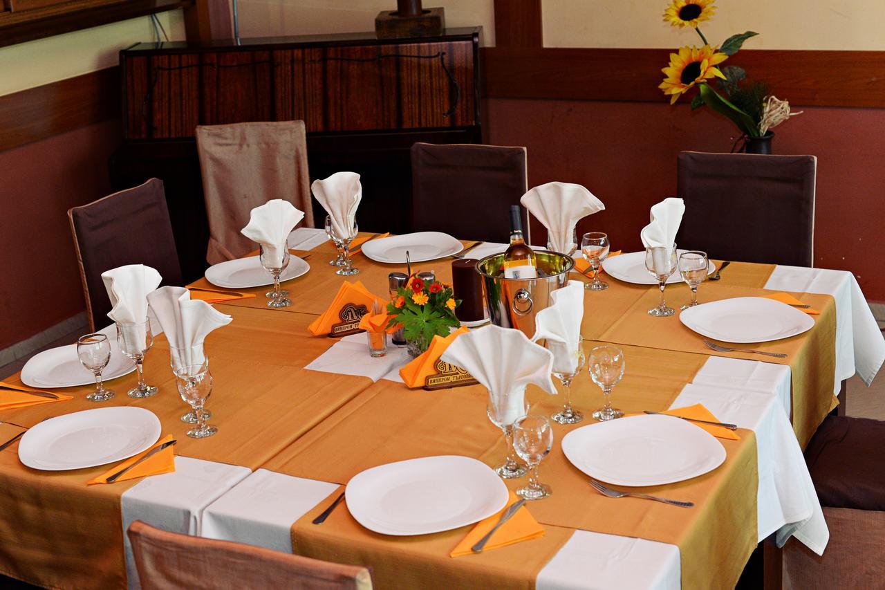 Family Art-Hotel Zora Vratsa ภายนอก รูปภาพ