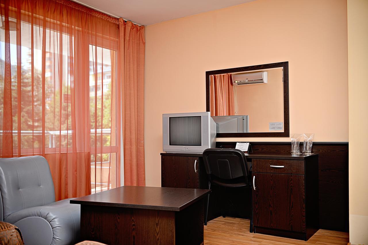 Family Art-Hotel Zora Vratsa ภายนอก รูปภาพ